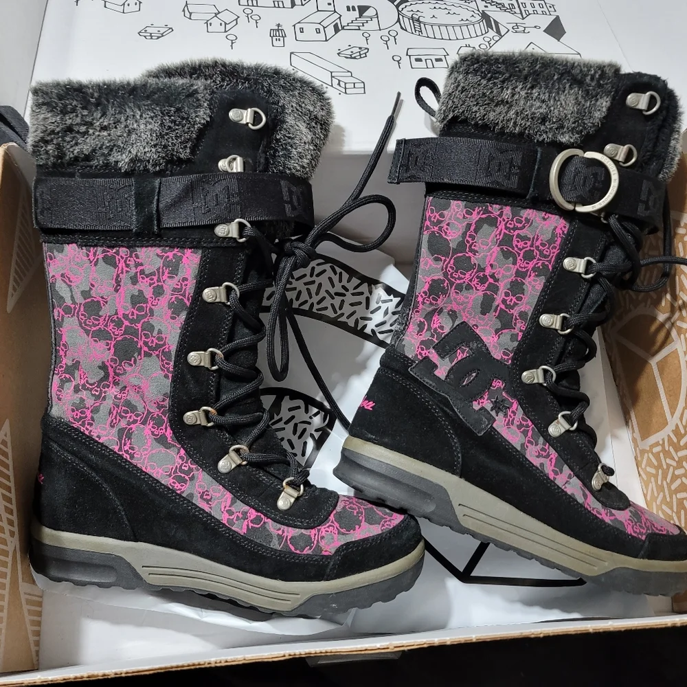 DC shoes size 7 - Picture 1 of 8